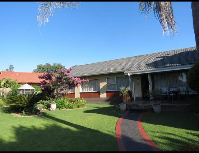 4 BEDROOM HOUSE FOR SALE IN ELSPARK